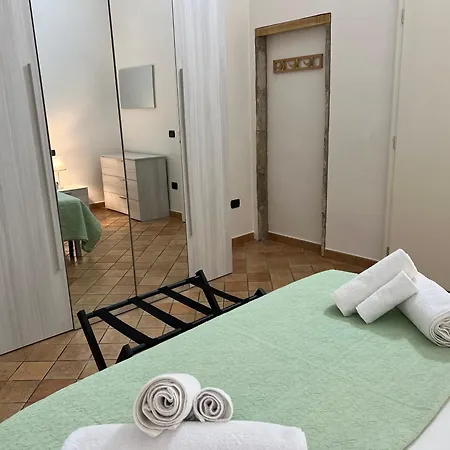 La Rosa - Relax E Comfort Nel Centro Storico Apartamento *